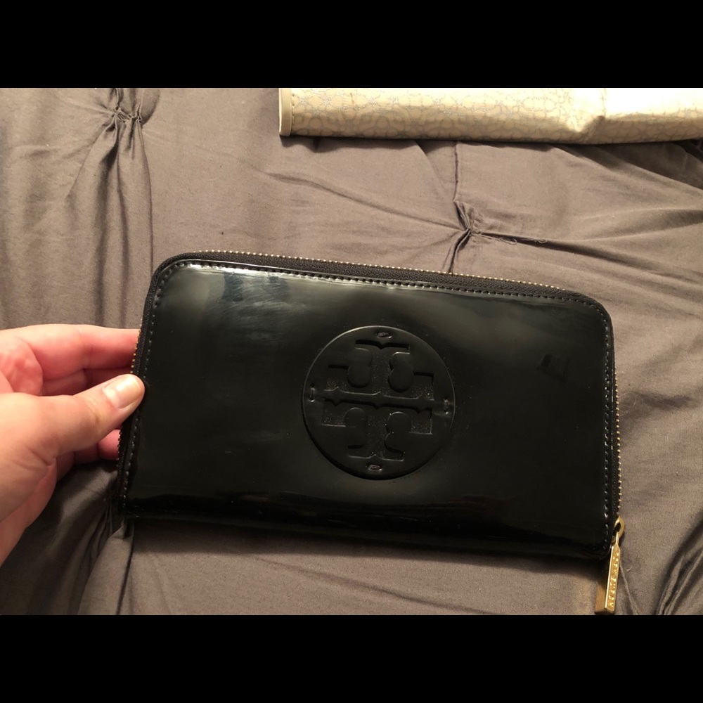 Authentic Tory Burch Wallet